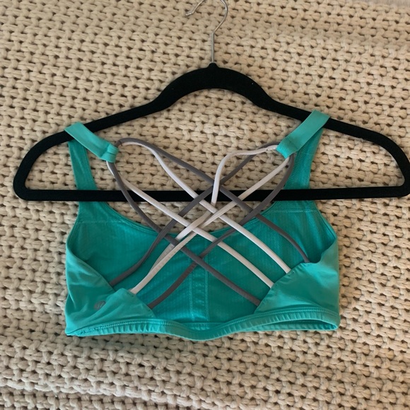 Lululemon Free to Be Teal Bra Sz6 - Picture 7 of 9